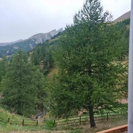 Les Etoiles Apartment *